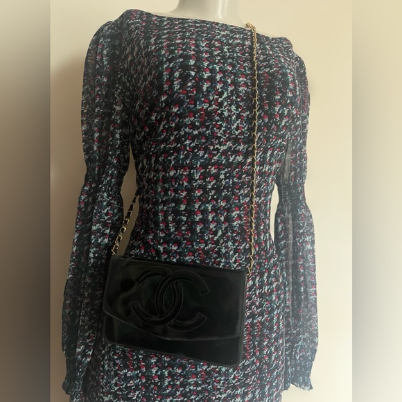 Chanel patent wallet - Picture 1 of 16